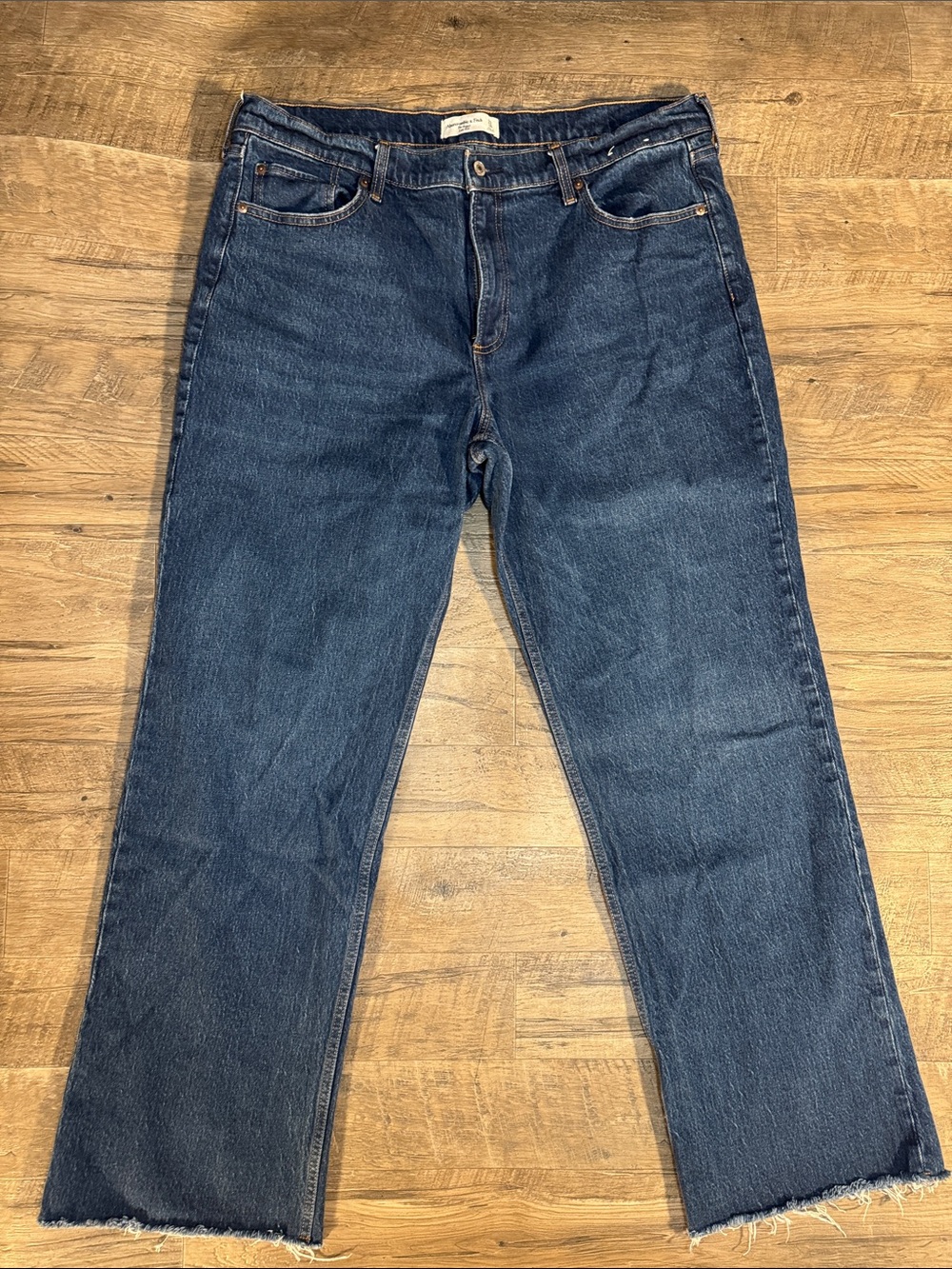 Abercrombie & Fitch “The Baggy Low Rise” Wide-Leg Dark Blue Jeans - Size 33/16L